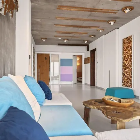 Apartment 3 Bedrooms Design Lux 