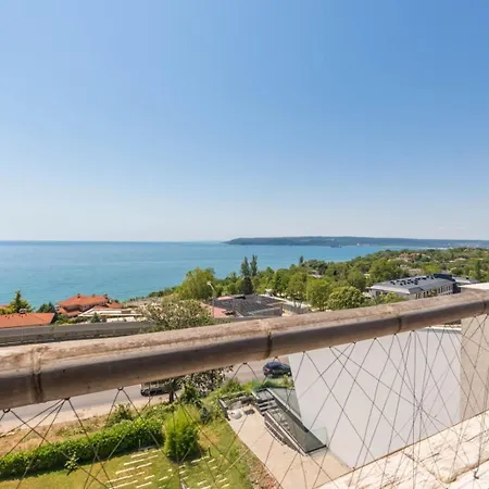 3 Bedrooms Design Lux 