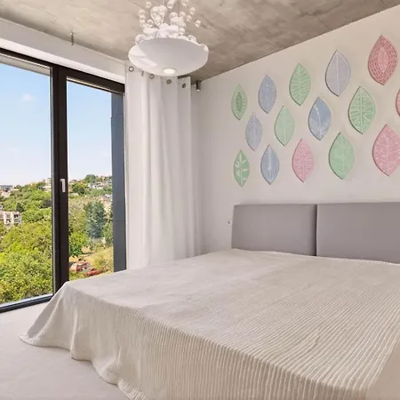 Appartement 3 Bedrooms Design Lux Light In Bamboo Garden For Up To 6 Peoples,no Shoes Allowed Inside Varna