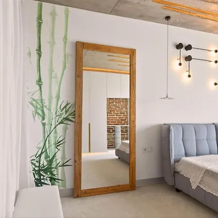 Apartment Bamboo Garden 