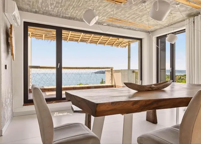 3 Bedrooms Design Lux 