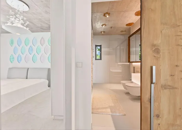 3 Bedrooms Design Lux 