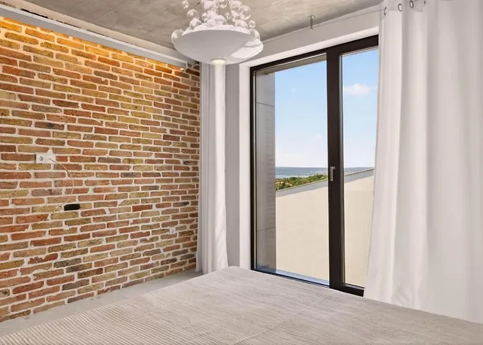 Apartment 3 Bedrooms Design Lux 