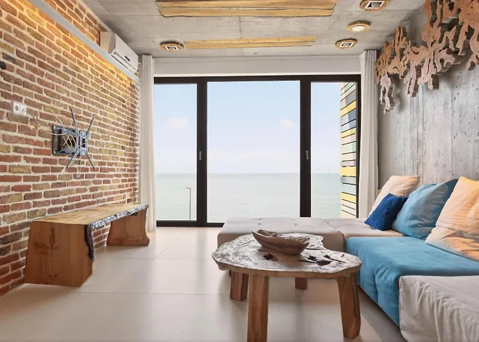 3 Bedrooms Design Lux 